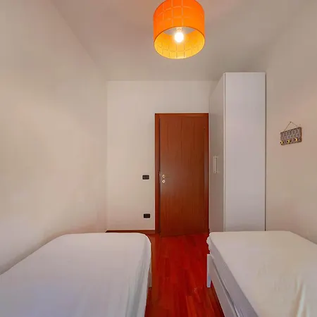 Casa Laura, Apartman Torri del Benaco